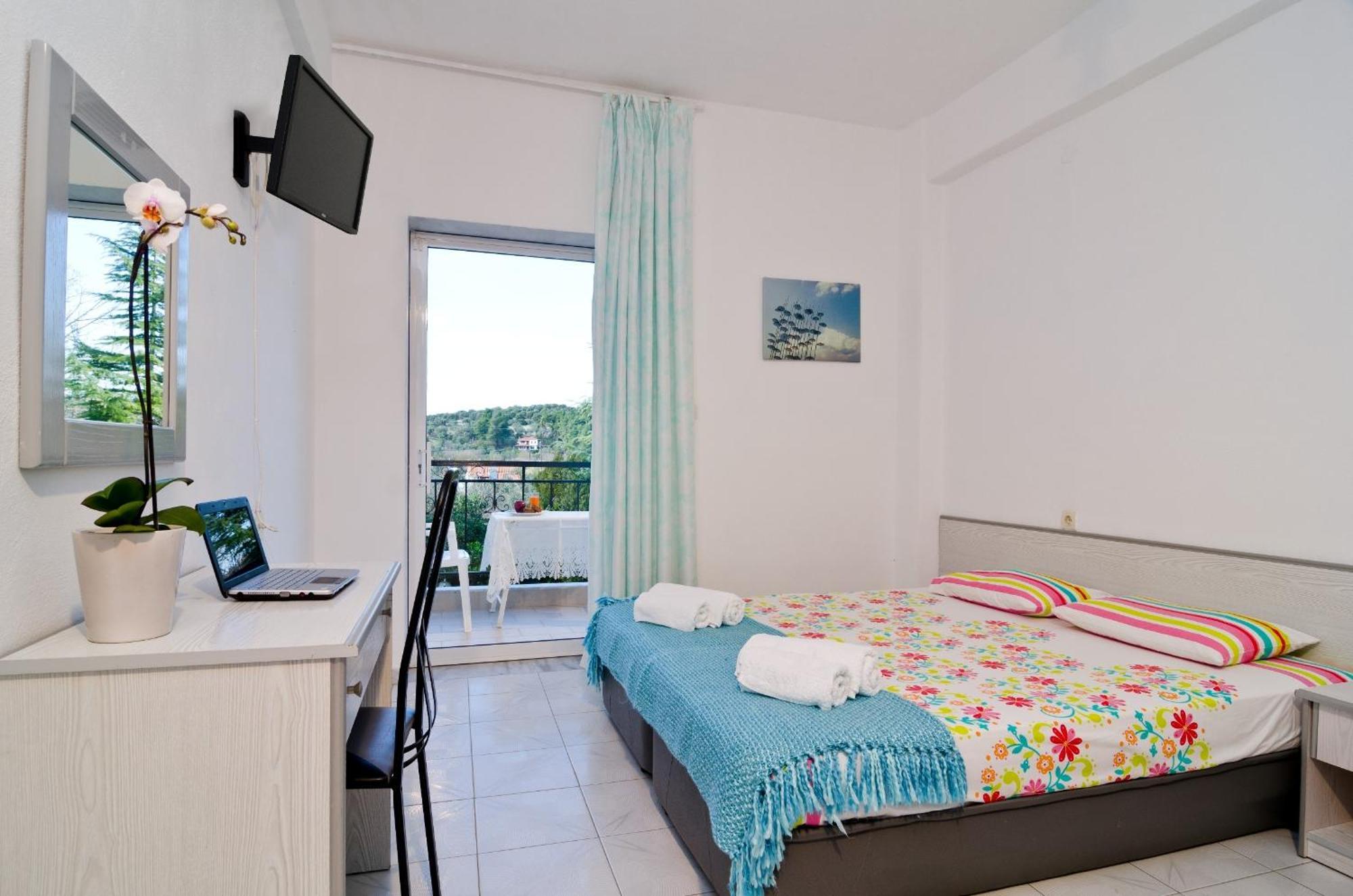 Sophies Olive Haven Possidi Room photo