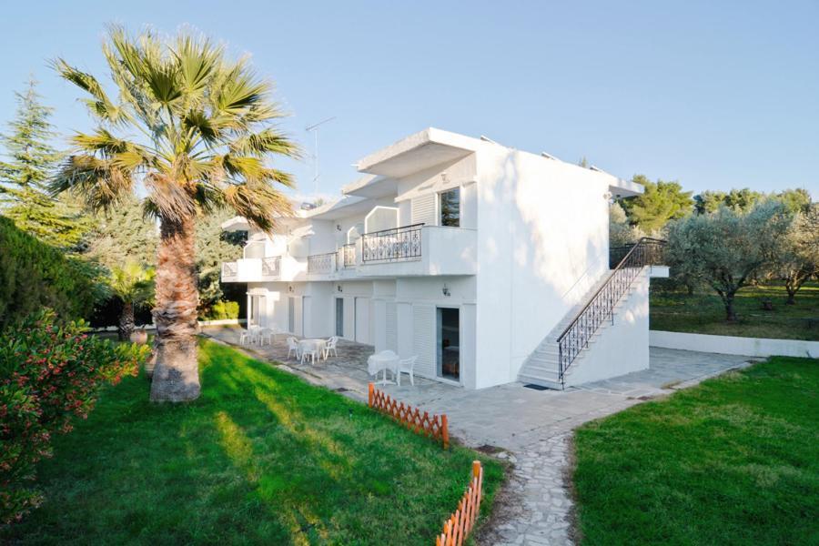 Sophies Olive Haven Possidi Exterior photo